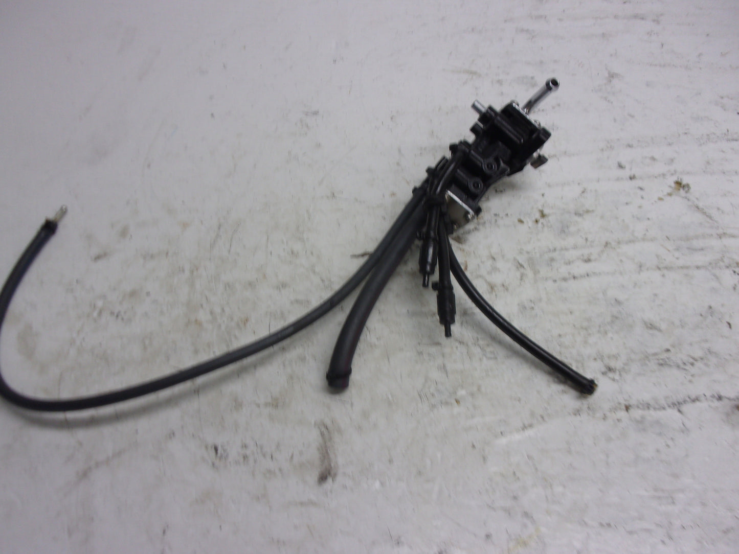 Yamaha PWC 1996-1997 WaveVenture 1100 OEM Oil Injection Pump # 64T-13200-00-00