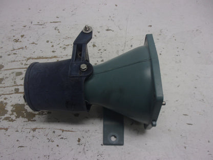 Yamaha WaveRunner 1990-1996 WaveRunner 3 OEM Pump & Nozzle Part# 6R8-51318-00-5B