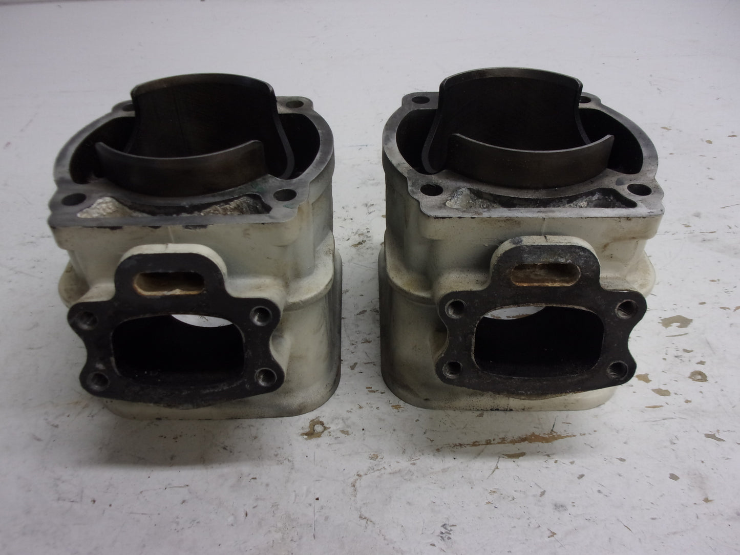 Sea Doo Bombardier 1995-1996 GTS GTI XP SPX HX 717 OEM Cylinder Set # 290923236