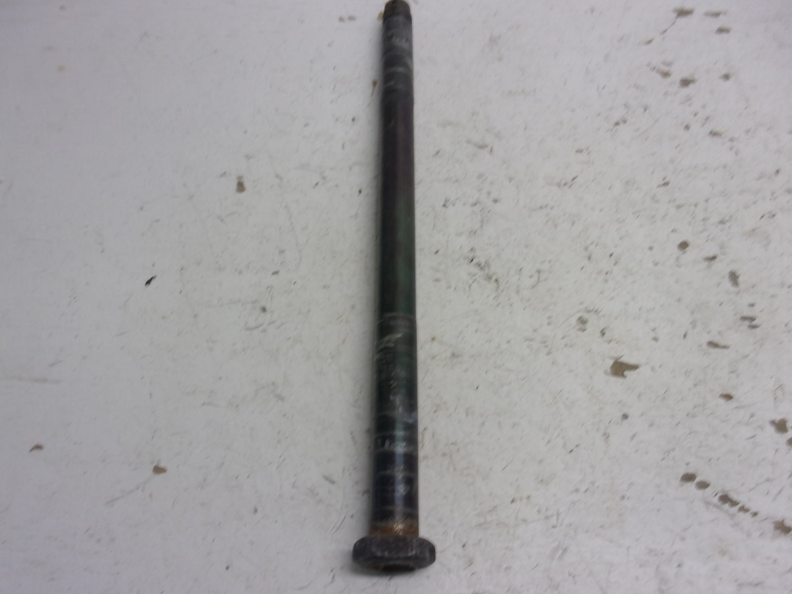Can-Am Roadster 2008-2012 GS RS RT/RTS OEM Rear Drive Axle Assembly # 705500746