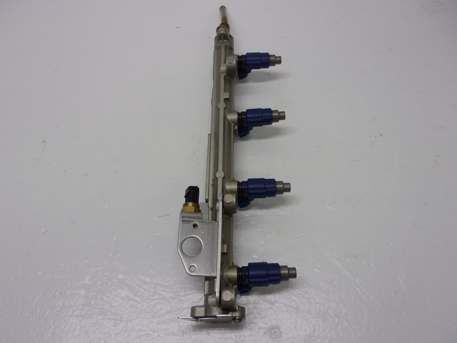 Yamaha WaveRunner 2002-2003 FX FX140 OEM Fuel Rail + Injectors # 60E-13761-00-00