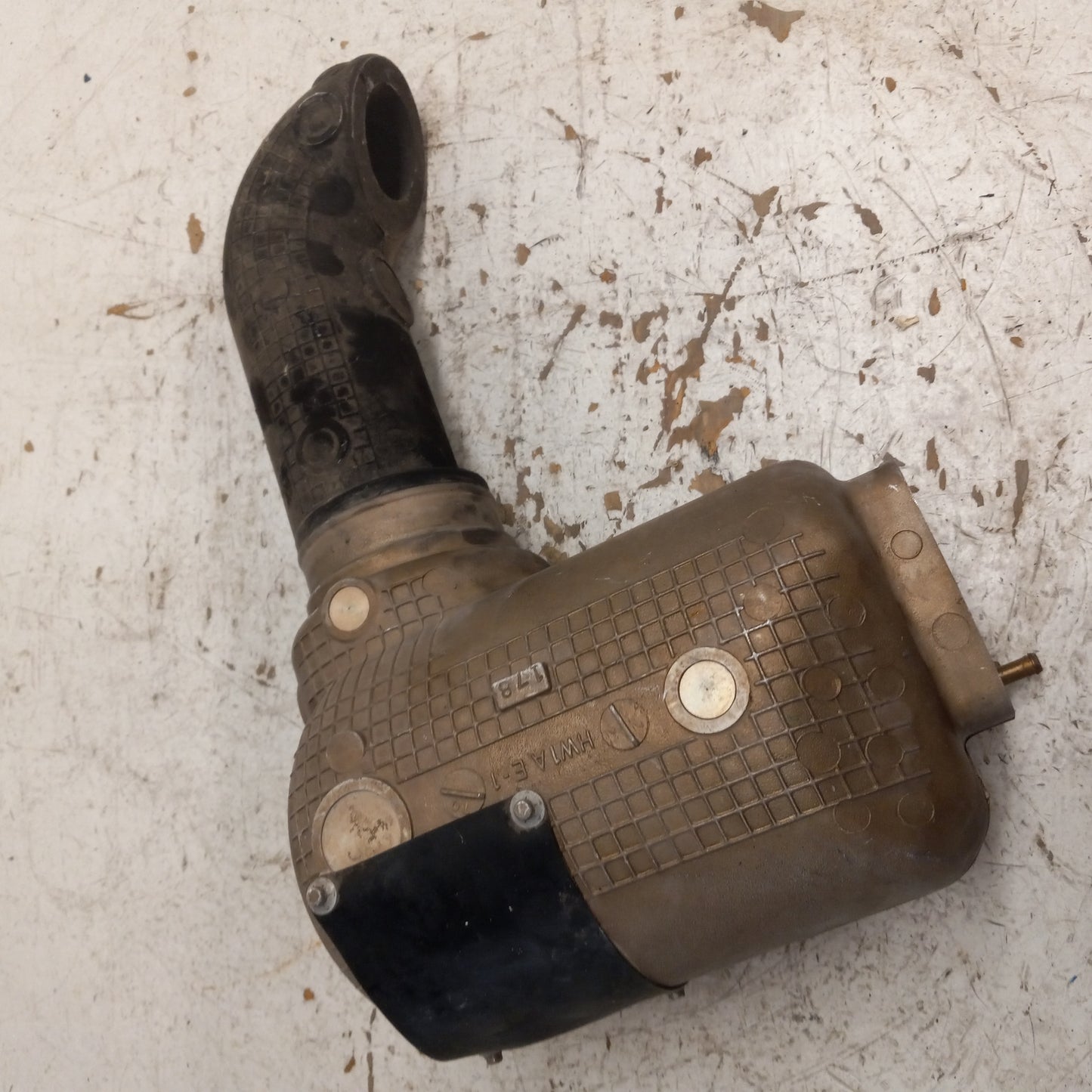 Honda Aquatraxx 2003-2007 F-12 F-12X OEM Exhaust Body + Boot Part# 18310-HW1-680