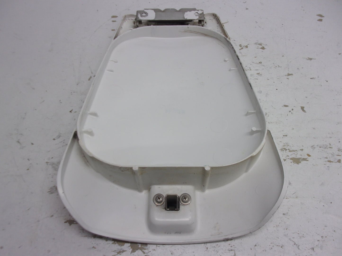 Kawasaki Jet Ski 1993-1998 750 XIR SSXI OEM White Hatch Cover Part 14090-3711-8C