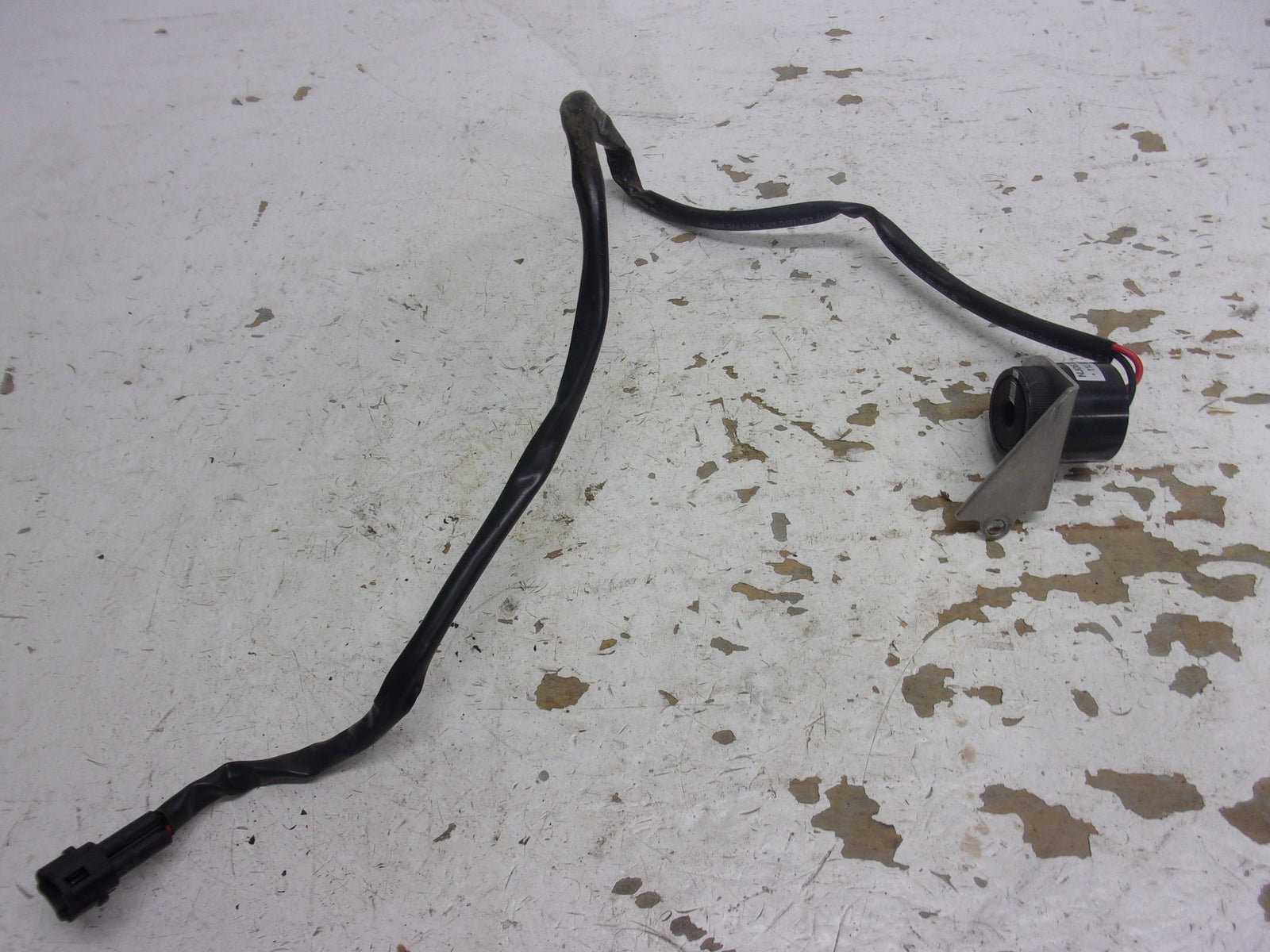Yamaha Waverunner 2005-2022 FX GP EX V1 VX OEM Buzzer + Bracket F1S-68341-00-00