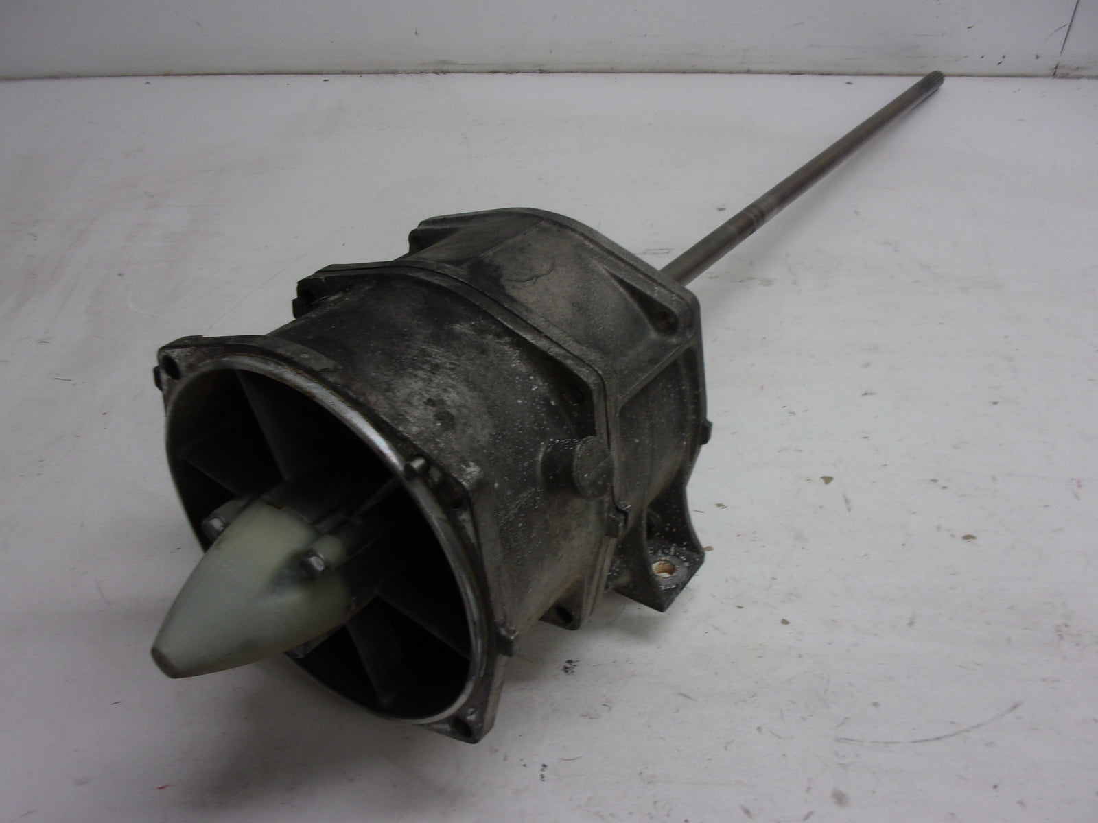 Yamaha Waverunner 1997 WVT WB GP Impeller Duct + Prop + Shaft 63M-51315-01-94