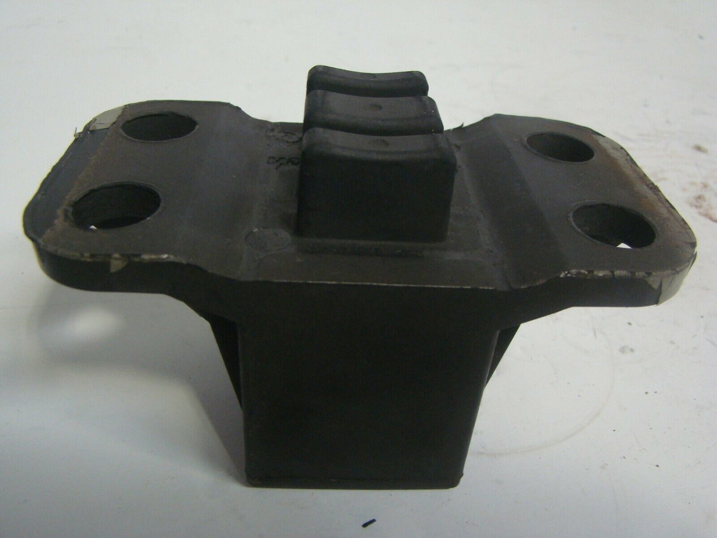Yamaha 1999-2004 XL 700 WaveVenture 700 760 Upper Mount Stopper 63N-44532-01-00
