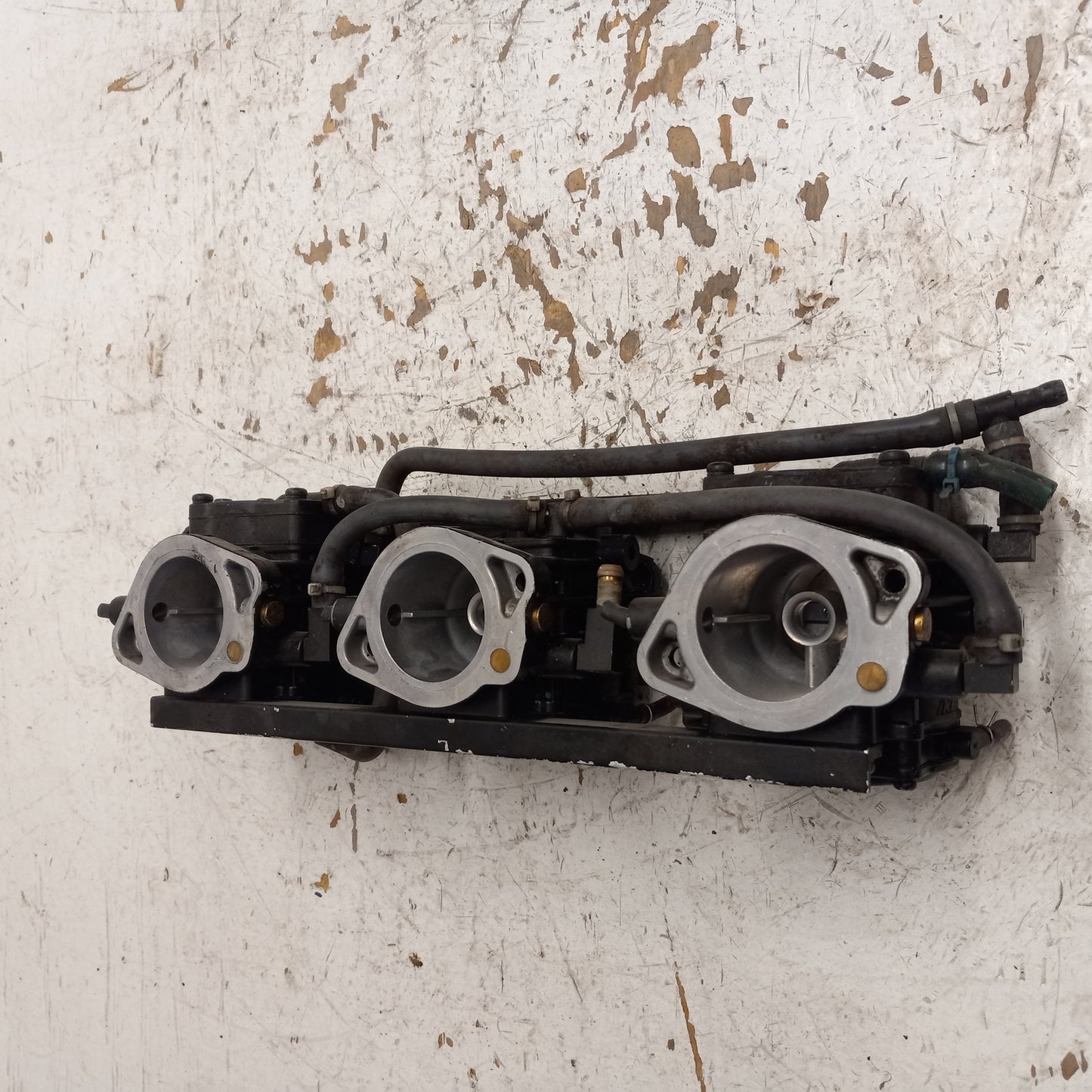 Polaris PWC Watercraft 1997 SL 1050 OEM Carburetor Bank Part# 1253190