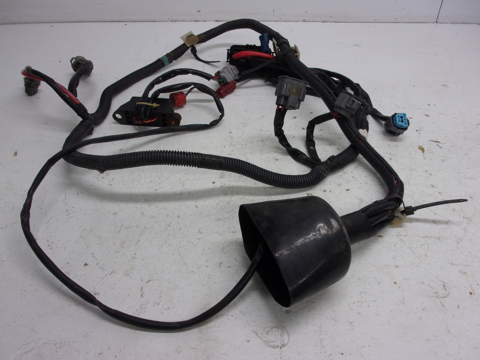 Honda PWC Aquatraxx 2004-2007 F-12 F-12X OEM Frame Wire Harness # 32100-HW1-690