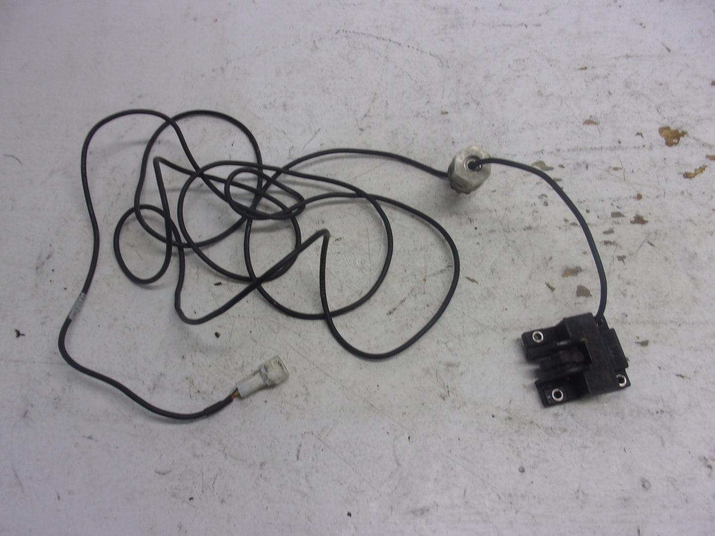 Yamaha 1995-1998 Wave Venture/Raider XL OEM Speed Sensor Part# GJ1-U8K31-01-00