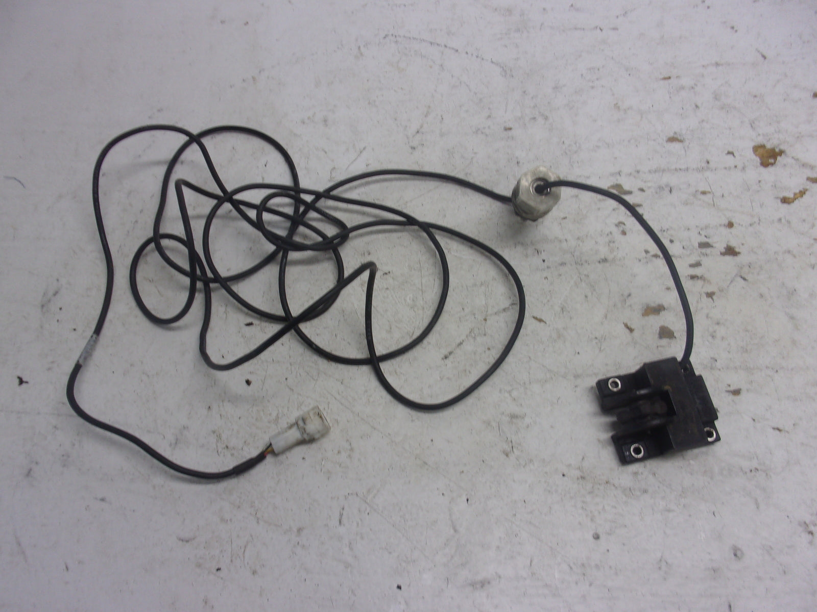 Yamaha 1995-1998 Wave Venture/Raider XL OEM Speed Sensor Part# GJ1-U8K31-01-00