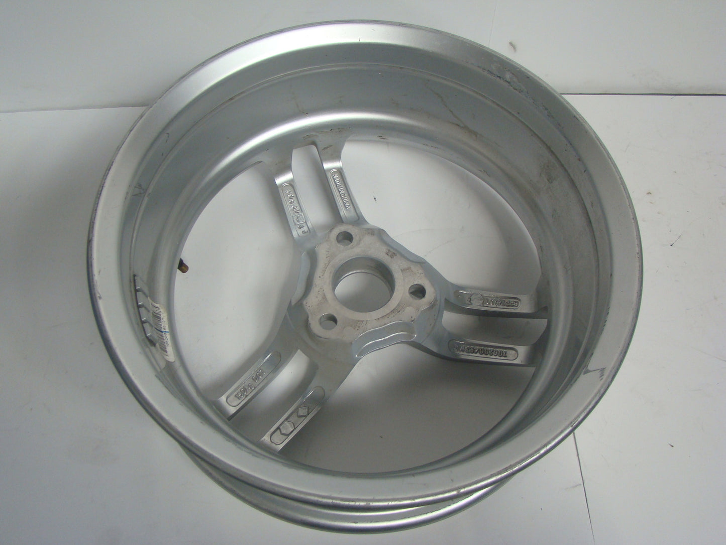 Can-Am Spyder Roadster 2010-2012 RS Silver Rim Assembly Part# 706201058