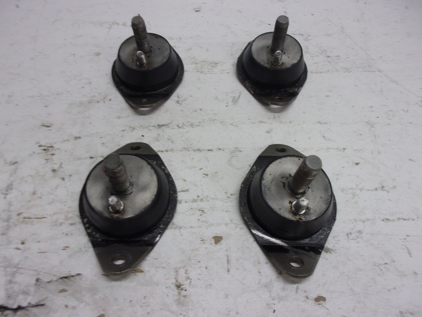 Polaris PWC Watercraft 1996-1999 SLTX SL SLX SLT OEM Engine Mount Set # 3110055