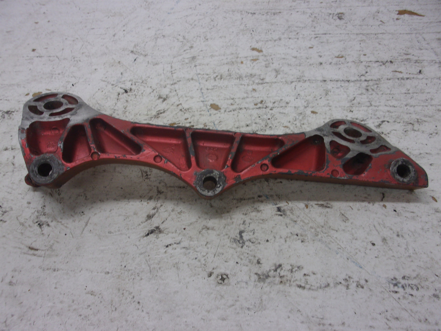 Yamaha Waverunner 1990-1998 WR WVT WB VXR OEM Engine Bracket # 6R7-21425-00-94