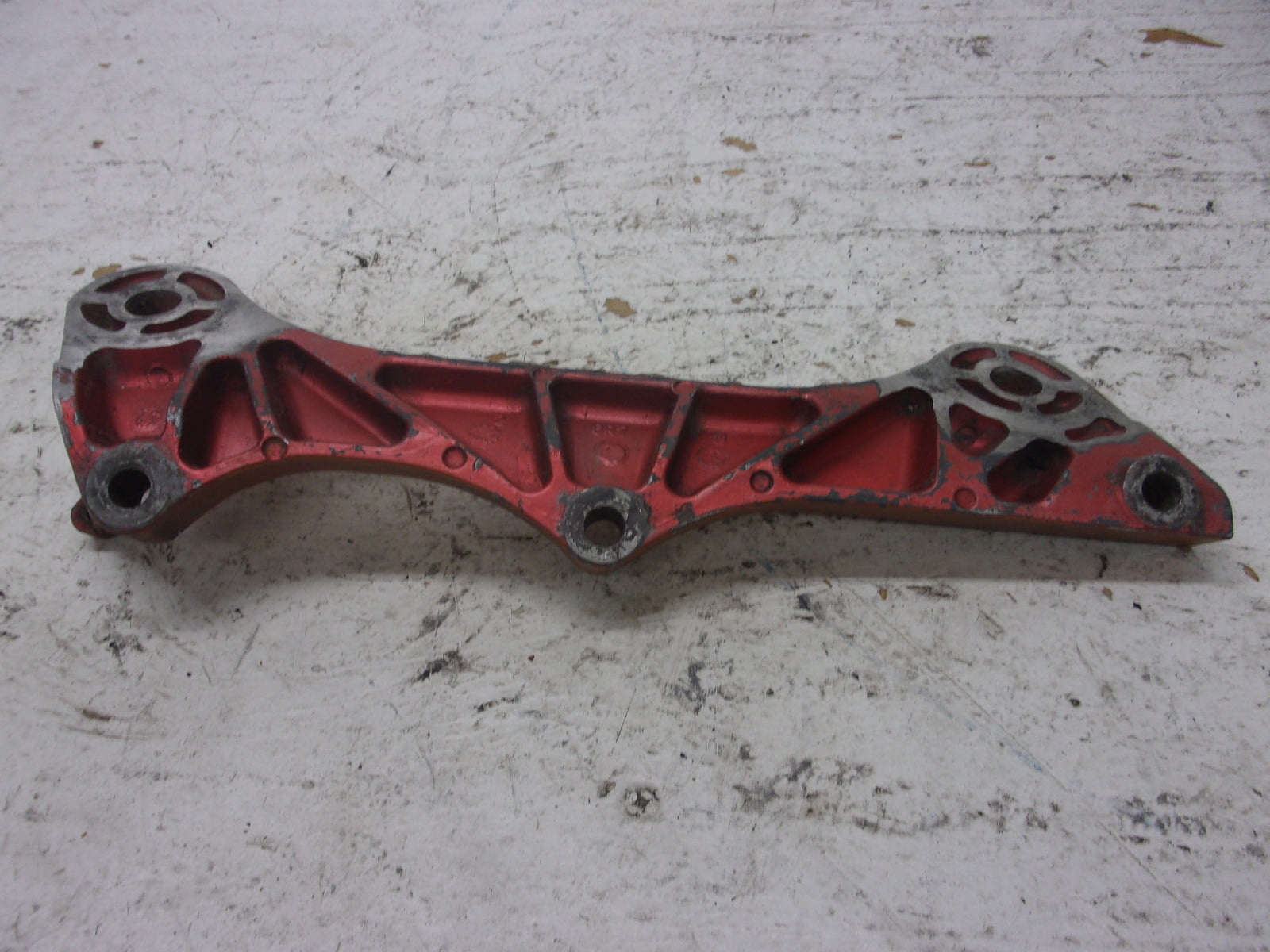 Yamaha Waverunner 1990-1998 WR WVT WB VXR OEM Engine Bracket # 6R7-21425-00-94