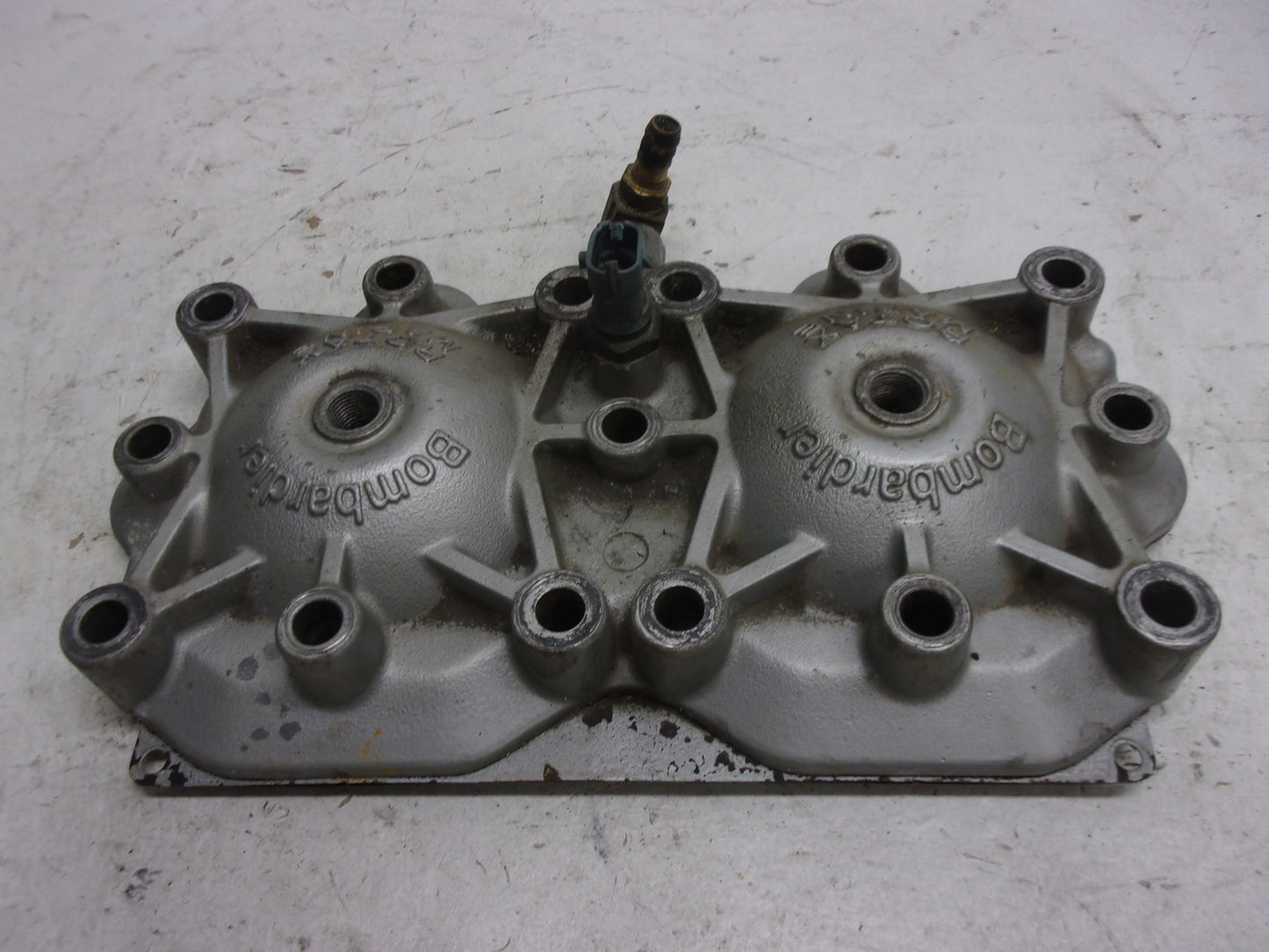 Sea Doo Bombardier 2000-2002 XP GTX RX LRV OEM Silver Cylinder Head # 290923921