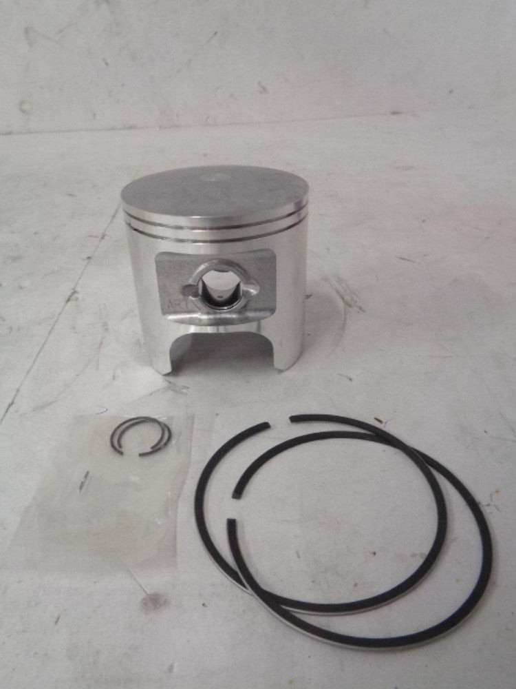 Kawasaki Jet Ski 1988-1990 X2 650SX TS JS300 NEW OEM Standard Piston # 13001-370