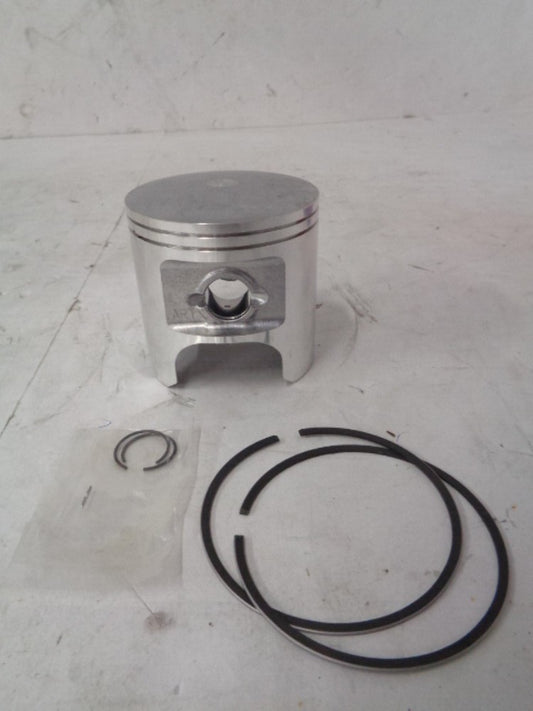 Kawasaki Jet Ski 1988-1990 X2 650SX TS JS300 NEW OEM Standard Piston # 13001-370