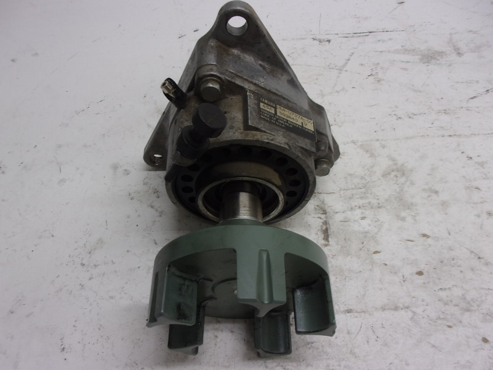 Yamaha Waverunner 1997 WaveVenture 1100 OEM Bearing Housing # 61X-45332-02-97