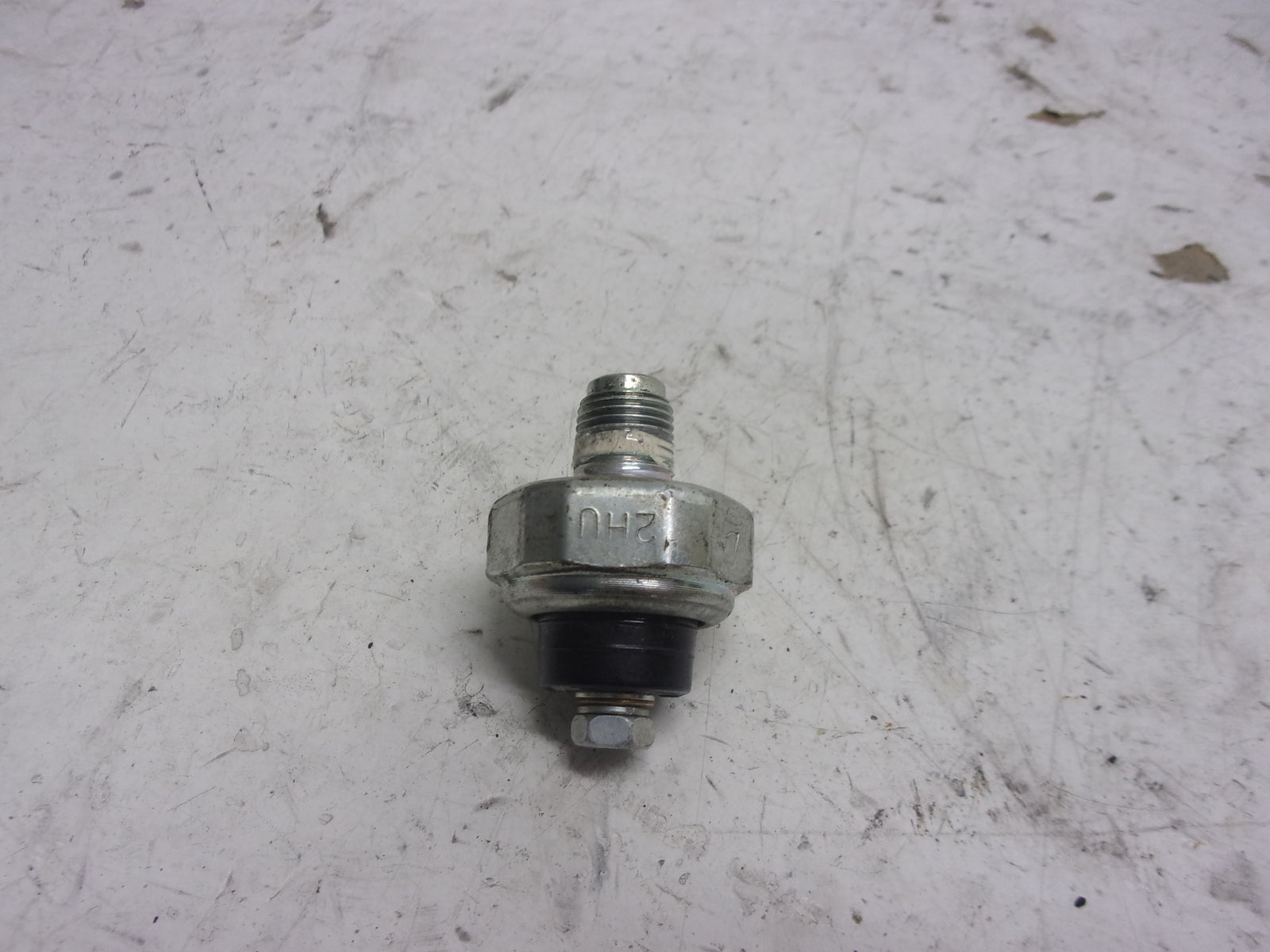Yamaha Waverunner 2002-2021 VX V1 FX HO OEM Oil Pressure Sensor 68V-82504-00-00