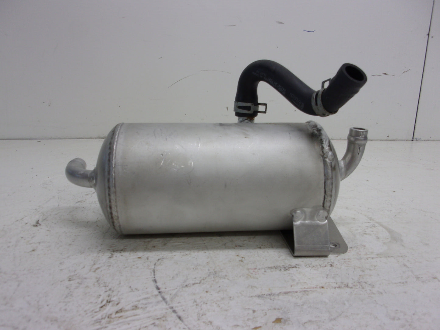 Kawasaki Jet Ski 2004-2017 STX-12F/15F Ultra OEM Oil Tank Assembly # 52001-3738