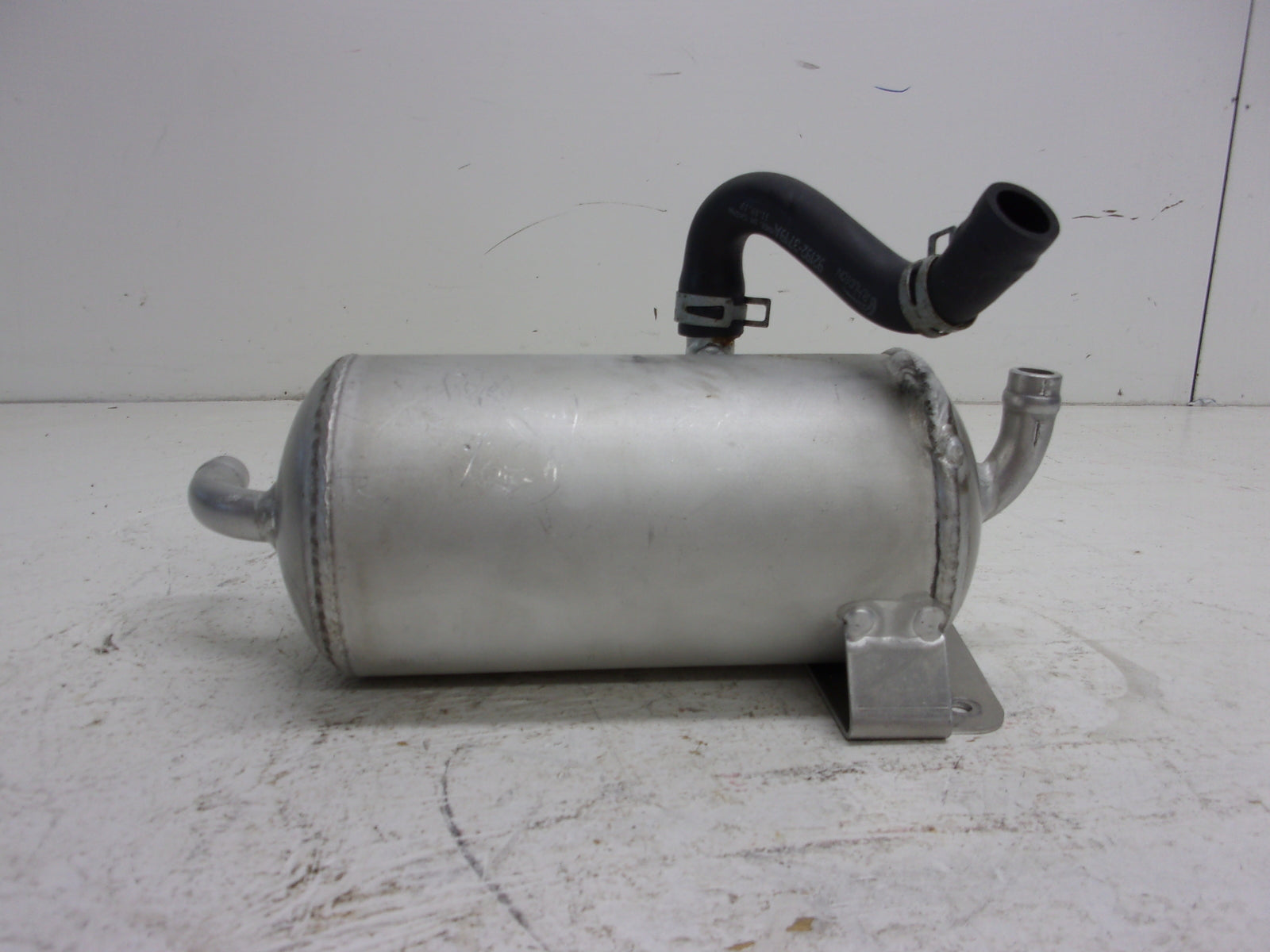 Kawasaki Jet Ski 2004-2017 STX-12F/15F Ultra OEM Oil Tank Assembly # 52001-3738