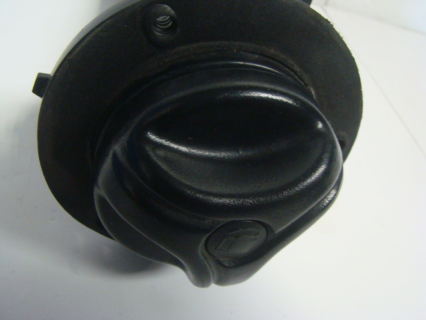 Sea Doo Bombardier 2014-2019 All Spark Models Fuel Filler Neck + Cap # 275500857
