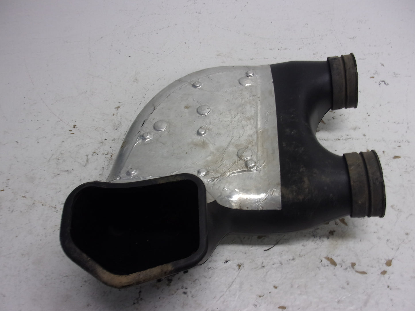 Polaris Snowmobile 2006 RMK Fusion Switchback OEM Intake Boost Box Part# 1203147