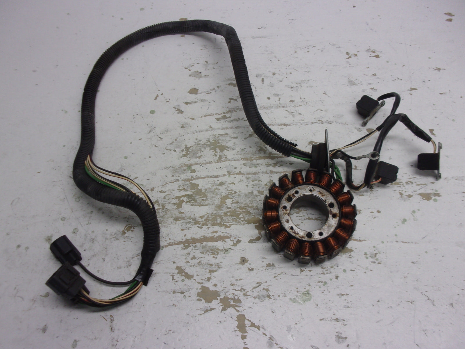 Yamaha Waverunner 2003-2006 GP1300R OEM Generator / Stator Part 60T-81410-00-00