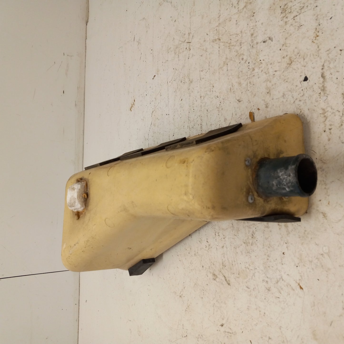 Yamaha Waverunner 1989-1993 Wave Runner 500 OEM Water Lock Box EU0-67550-03-00