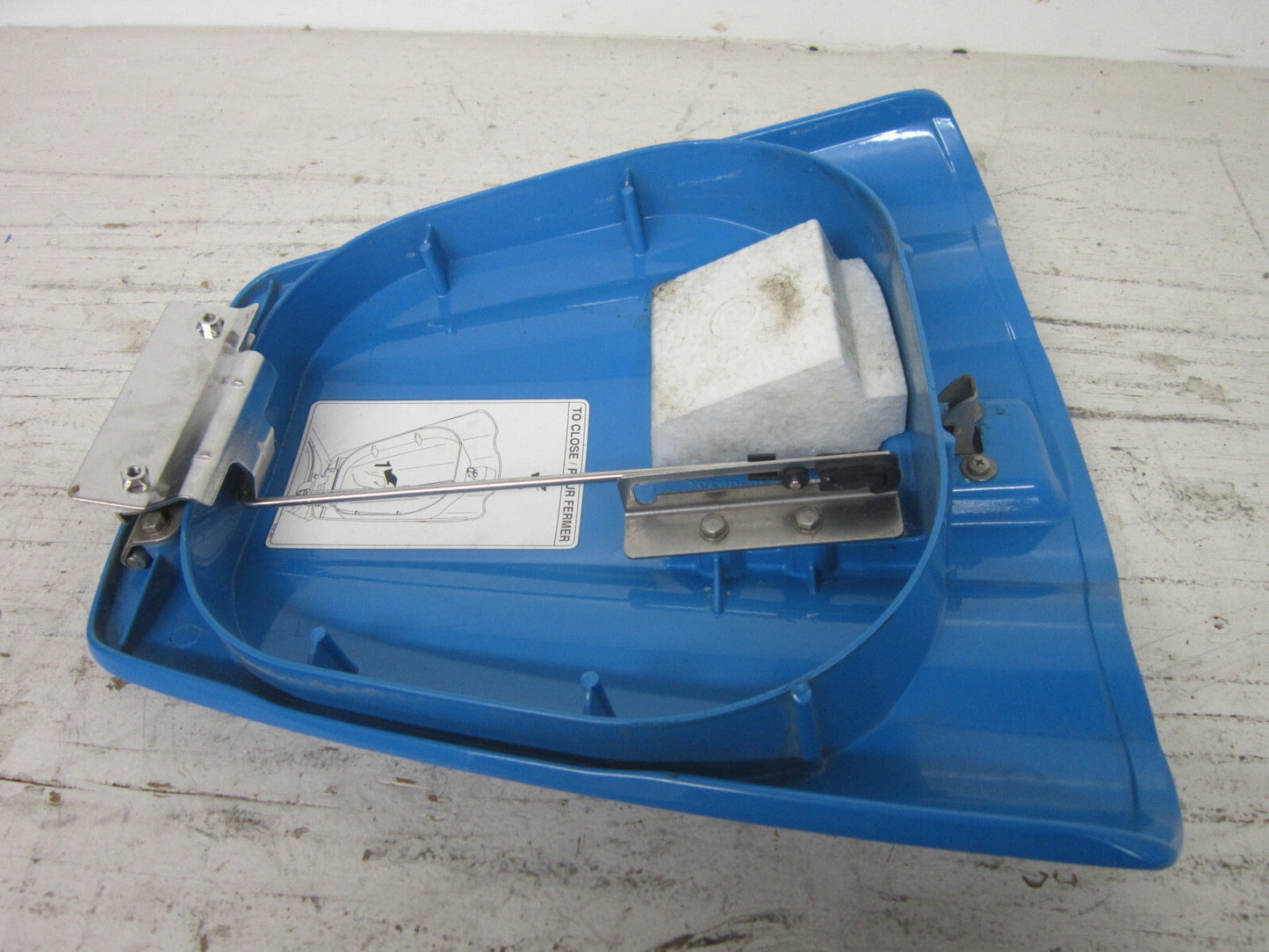 Kawasaki Jet Ski 1995-1996 750 ZXI OEM Hatch Cover Assembly Part# 14090-3747-5U