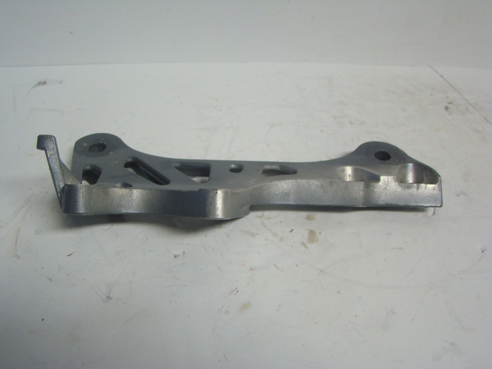 Yamaha Waverunner 2004 XL 700 Front Upper Engine Bracket Part# 6R7-21415-01-00