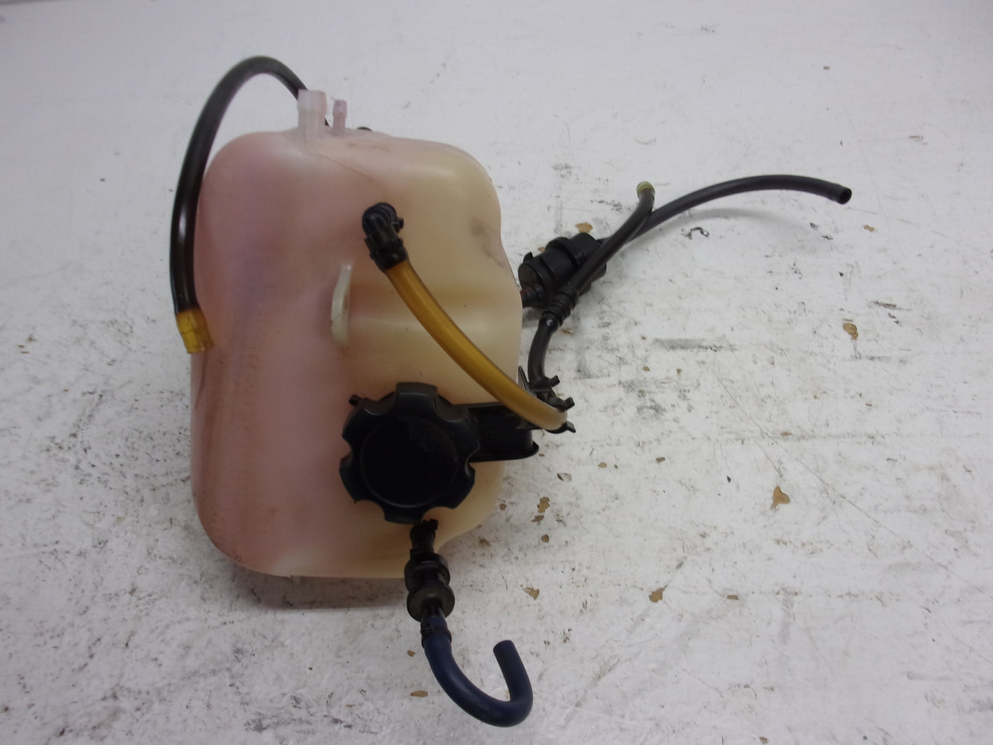 Yamaha WaveRunner 1993-1994 WaveBlaster 700 OEM Oil Tank Part# GA7-6775B-00-00