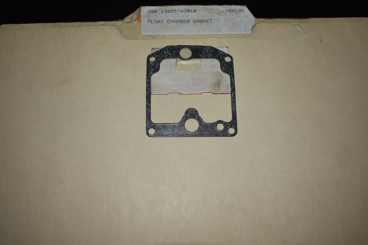 1977-1978 Suzuki GS550 GS750 OEM Carburetor Float Chamber Gasket 13251-43010
