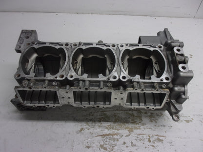 Yamaha WaveRunner PWC 2003-2008 GP1300 OEM Crankcase + Hardware 60T-15100-00-8S