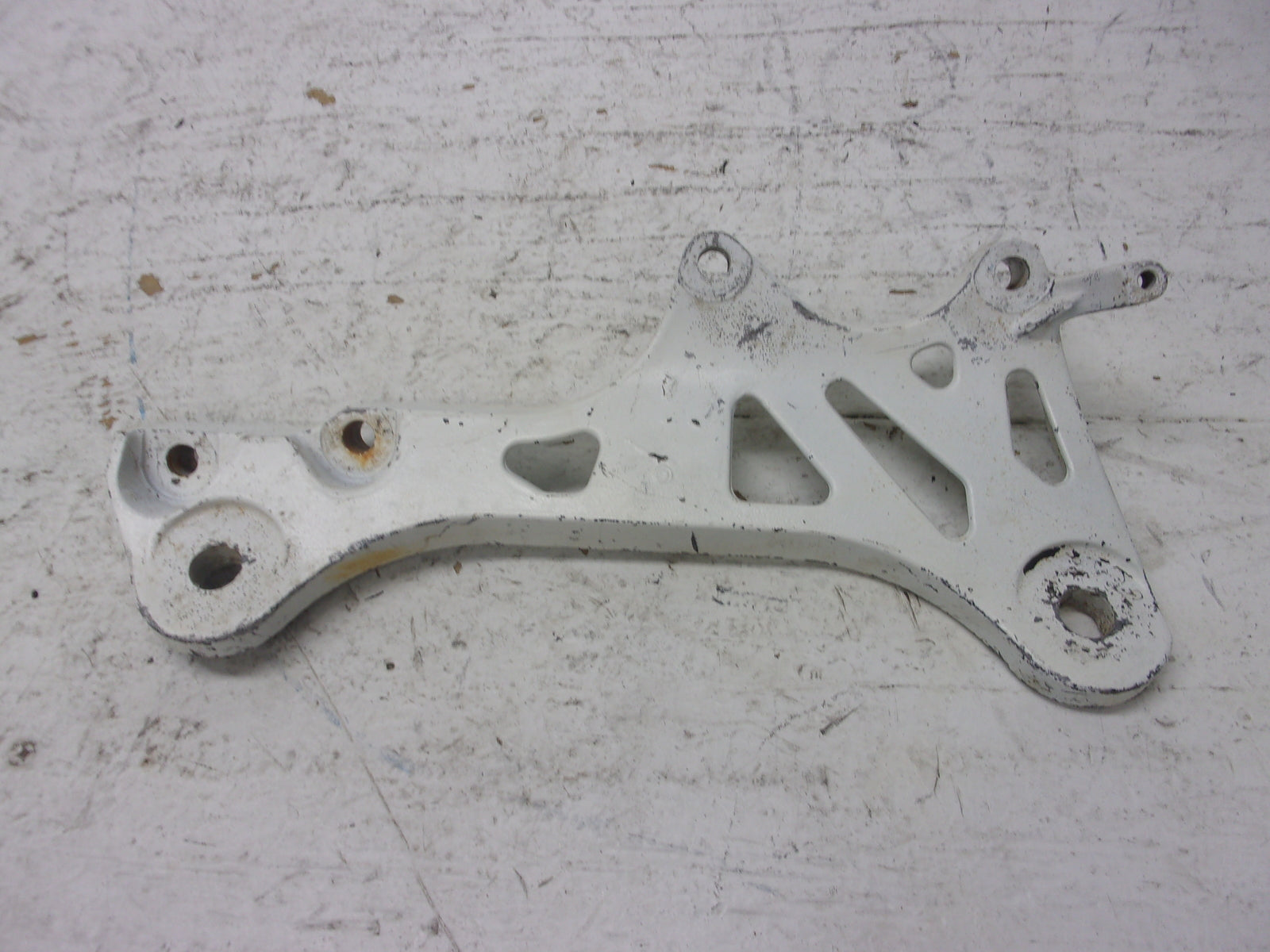 Yamaha Waverunner 1990-1998 WR WVT WB VXR OEM Engine Bracket # 6R7-21415-00-94