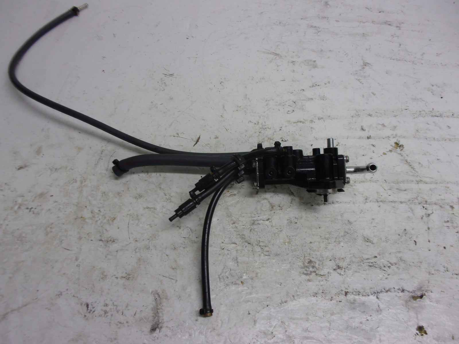 Yamaha PWC 1996-1997 WaveVenture 1100 OEM Oil Injection Pump # 64T-13200-00-00