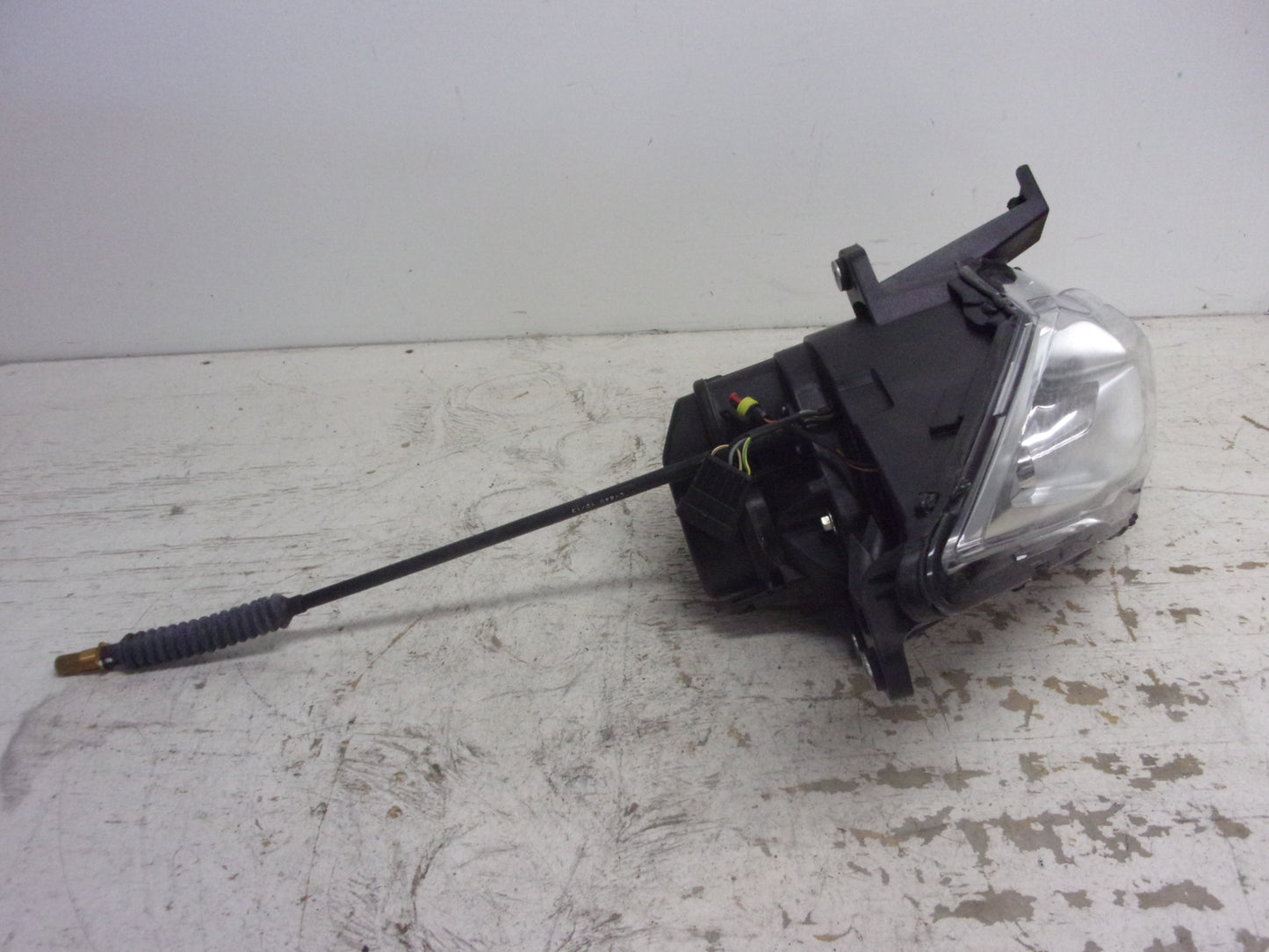 Can-Am Roadster 2012-2019 Spyder RT RT-S OEM Right Headlight Assembly 710003098
