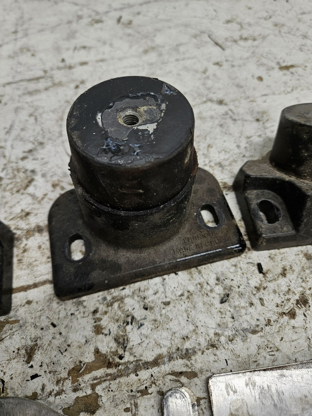 SeaDoo Bombardier 1998 XP LTD OEM Engine Damper Set + Shims + Hardware 270000369