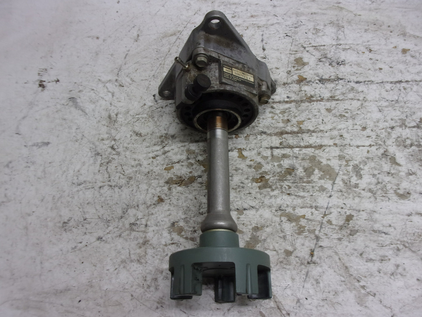 Yamaha WaveRunner 1999 XL 760 OEM Bearing Housing + Coupler Part 65U-45332-00-94