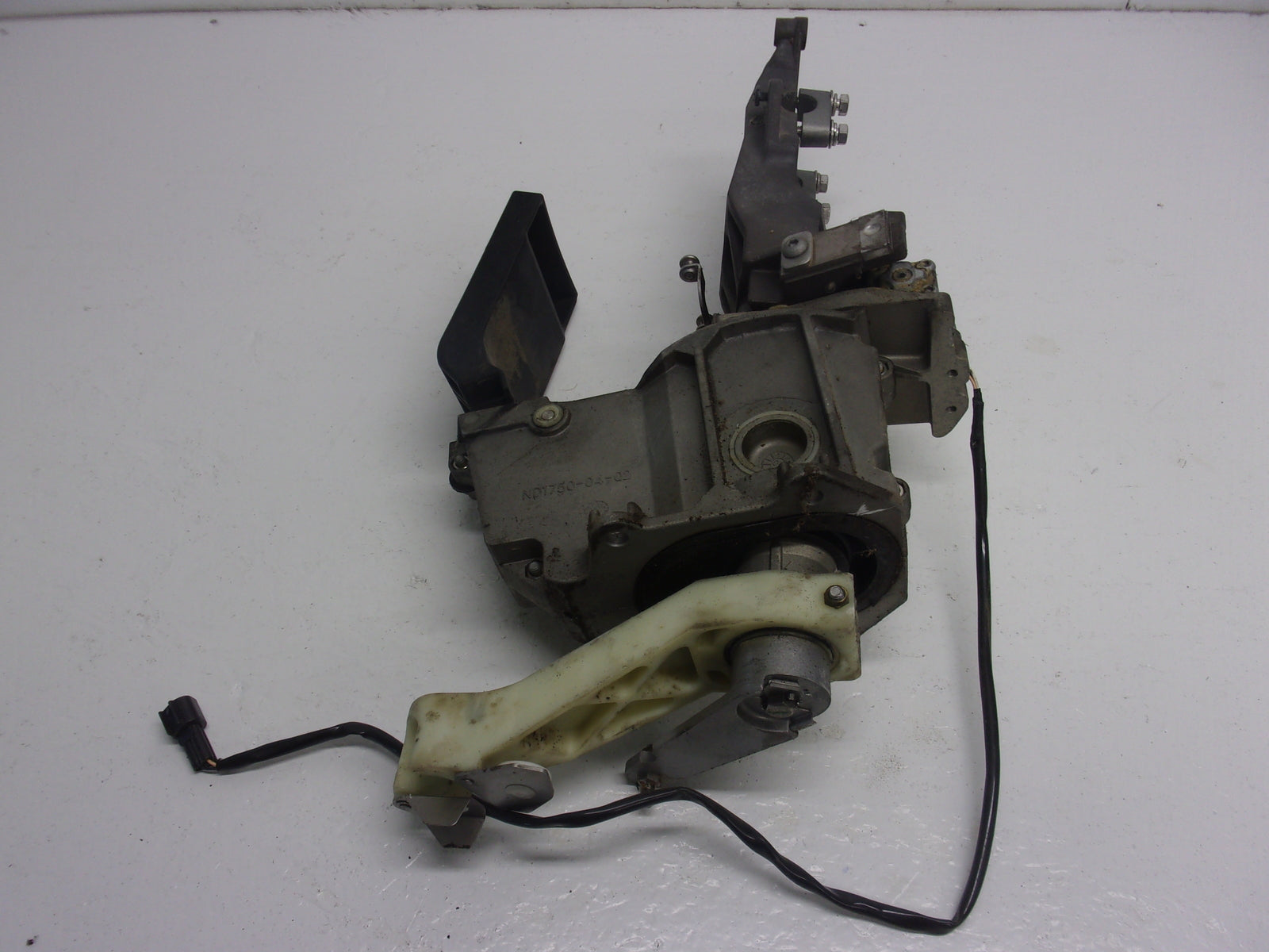 Yamaha WaveRunner 2012-2014 FX FXSHO 1.8 L OEM Steering Master # F2S-61400-00-00