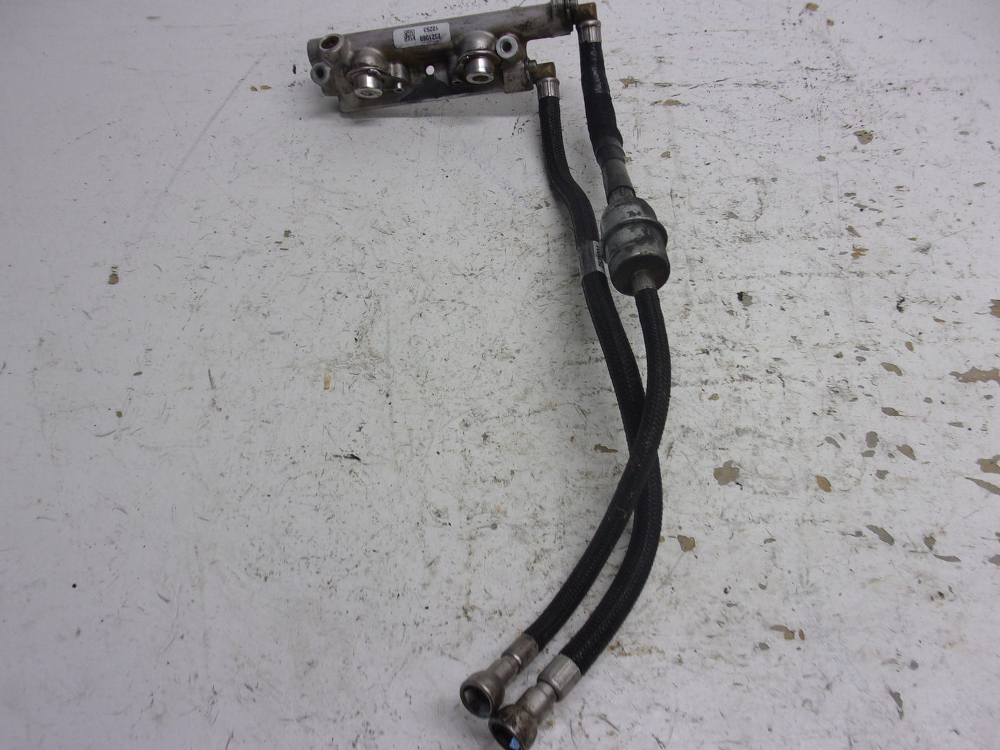 Polaris Snowmobile 2011-2014 RMK Rush Indy Switchback Complete Fuel Rail 2521143