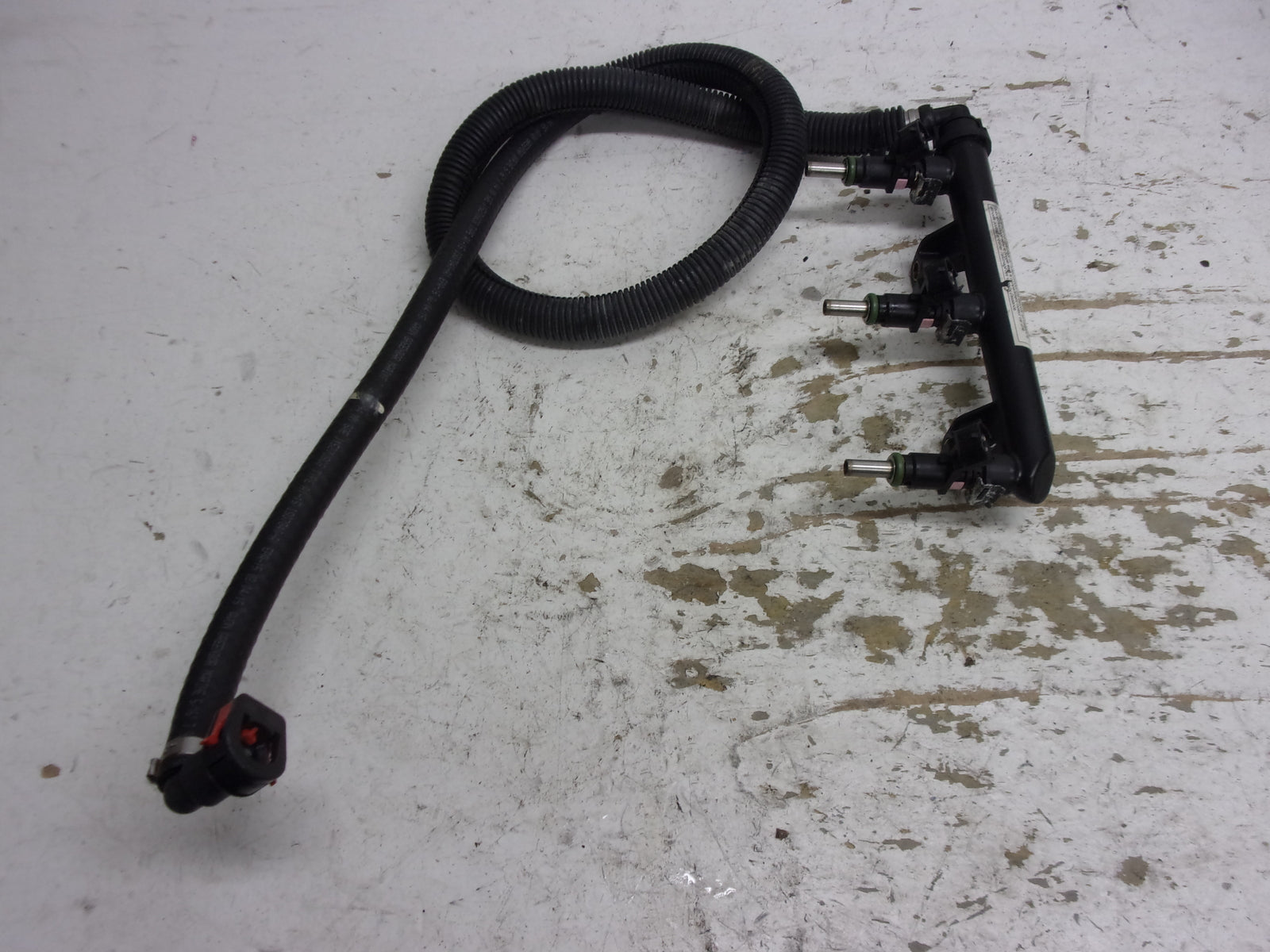 Sea Doo Bombardier 2019-2022 Spark OEM Fuel Rail + Fuel Injectors # 420874855