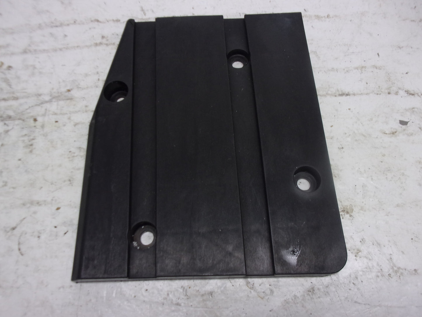 Yamaha Waverunner 2003 GP 1300 OEM RH + LH Step Plate Set Part# F1G-U884R-00-00