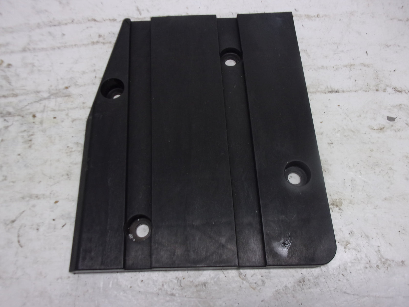 Yamaha Waverunner 2003 GP 1300 OEM RH + LH Step Plate Set Part# F1G-U884R-00-00