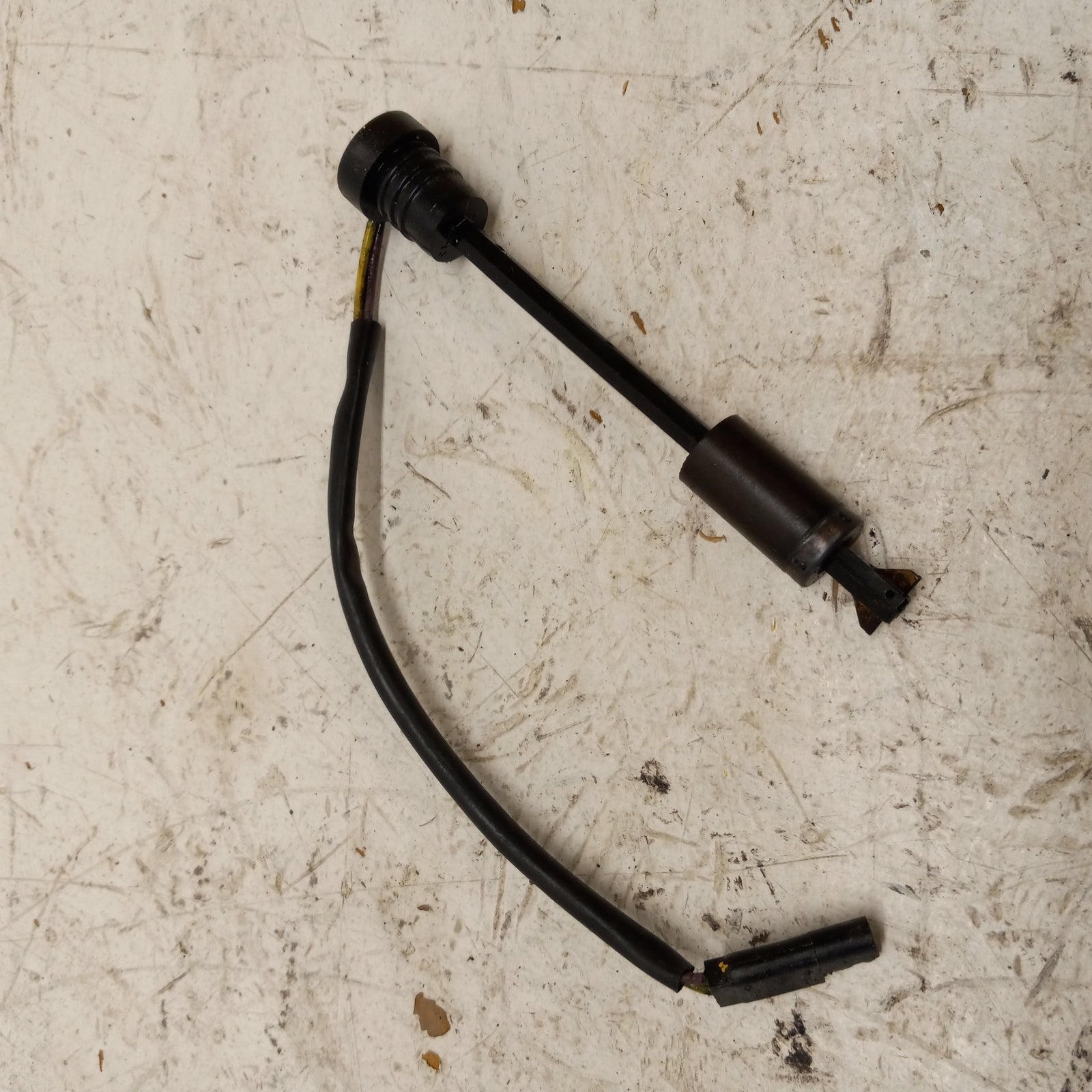 Polaris Snowmobile 1994-2015 IQ RMK XC Assault OEM Oil Level Sensor # 4110134