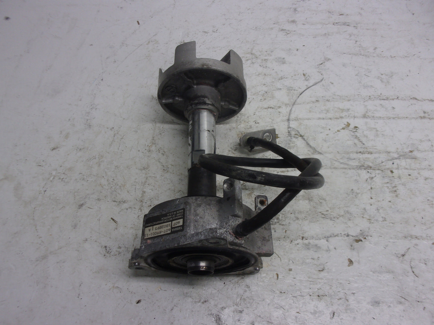 Yamaha Waverunner 2003 GP 1300 OEM Bearing Housing + Coupler # 61X-45332-03-94