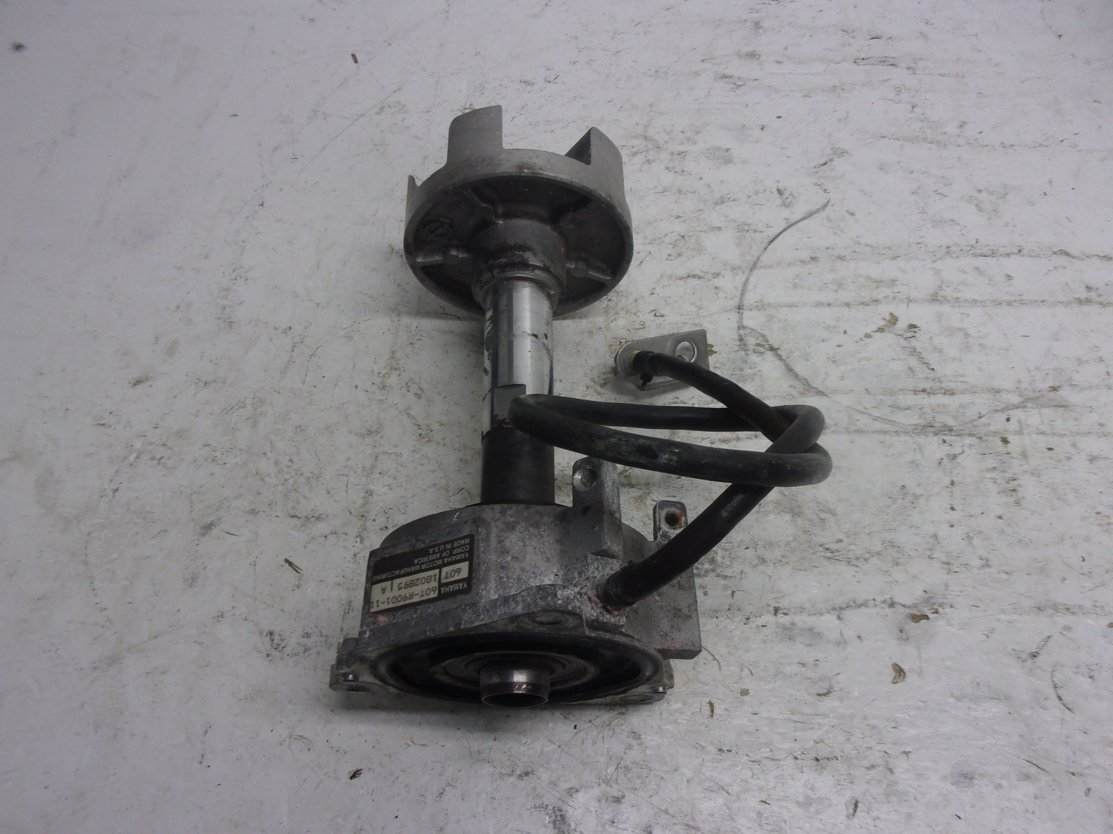 Yamaha Waverunner 2003 GP 1300 OEM Bearing Housing + Coupler # 61X-45332-03-94