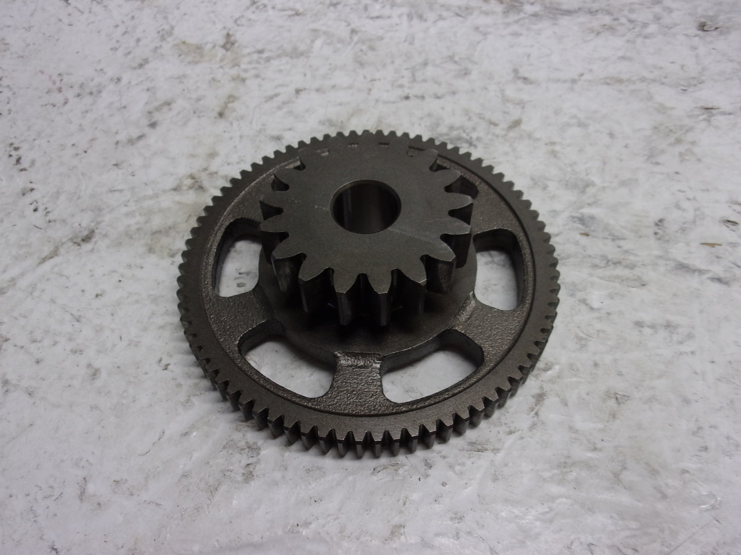 Yamaha WaveRunner 2002-2015 VX FX V1 OEM Idler Gear Assembly # 60E-15517-00-00