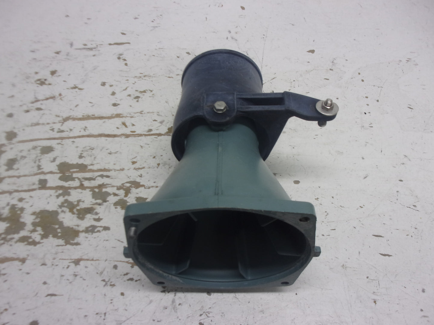 Yamaha WaveRunner 1990-1996 WaveRunner 3 OEM Pump & Nozzle Part# 6R8-51318-00-5B