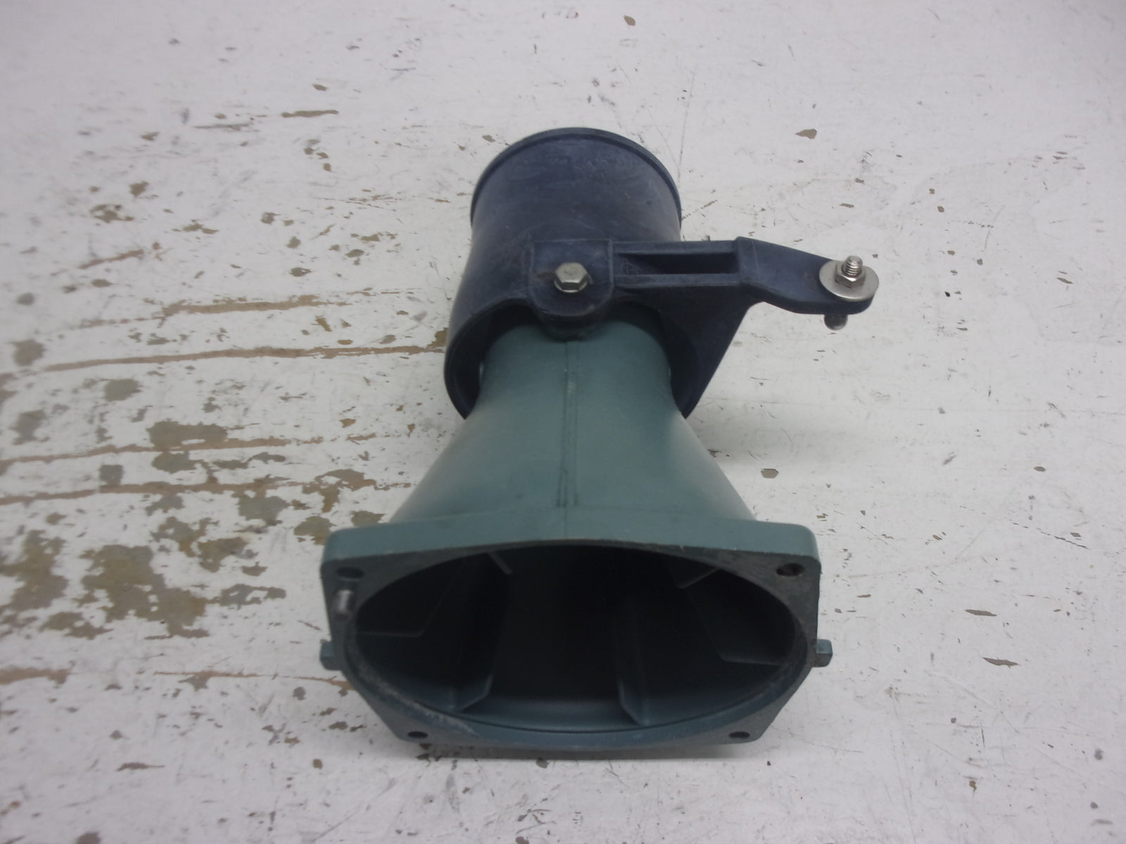 Yamaha WaveRunner 1990-1996 WaveRunner 3 OEM Pump & Nozzle Part# 6R8-51318-00-5B